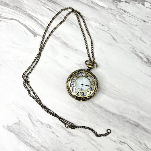 Bronze Tone Beautiful Pocket Watch Necklace - Picture 7 of 8